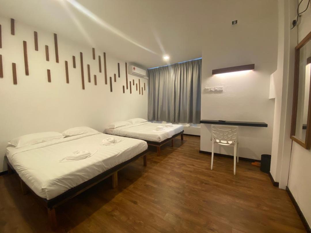 Kuching Hotel エクステリア 写真